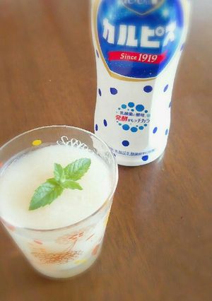 秋味☆梨カルピススムージー-レシピのメイン写真