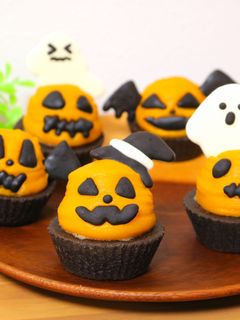 シリコンカップでハロウィンかぼちゃタルト-レシピのメイン写真