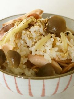簡単♪鮭と生姜の炊き込み御飯-レシピのメイン写真