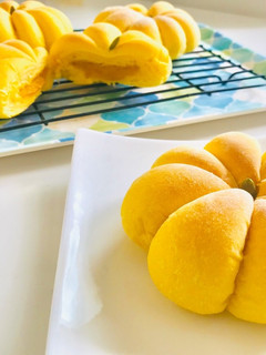 かぼちゃパン・南瓜餡がうまーい♡-レシピのメイン写真