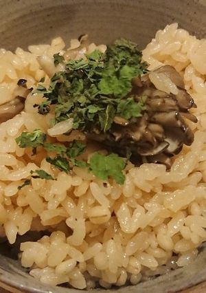 舞茸としめじの炊き込みご飯-レシピのメイン写真
