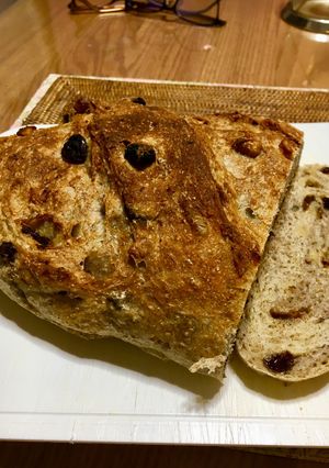 こねない全粒粉50%のくるみパン-レシピのメイン写真