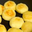 簡単うまうま〜チーズ入りいももち