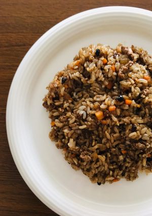 苦手な人でも食べられる黒にんにく入り炒飯-レシピのメイン写真