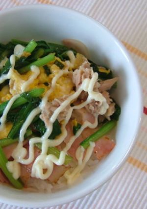 めんつゆで簡単★ほうれん草ベーコン卵丼-レシピのメイン写真
