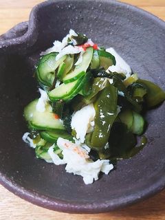 超簡単!ワカメとキュウリの酢の物-レシピのメイン写真