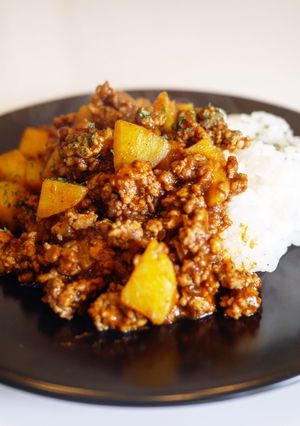 【話題入り】新じゃがとひき肉のカレー-レシピのメイン写真