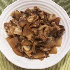 รูปของ ご飯が進む！大根と豚バラ肉の炒め物