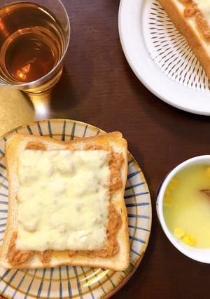 ツナ缶で充分!忙しい朝のピザトースト-レシピのメイン写真