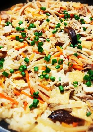 フライパンで簡単♪パエリア風炊き込みご飯-レシピのメイン写真