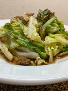 春キャベツとひき肉のソース炒め!-レシピのメイン写真