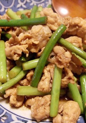 ちび達大好き★豚肉とにんにくの芽炒め♪-レシピのメイン写真