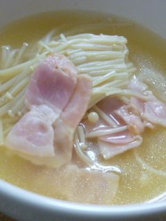 簡単えのきとベーコンのスープ煮-レシピのメイン写真