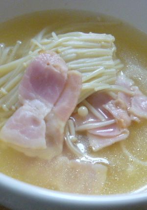 簡単えのきとベーコンのスープ煮-レシピのメイン写真