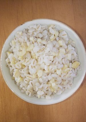100%押し麦の炒めにんにく麦飯-レシピのメイン写真