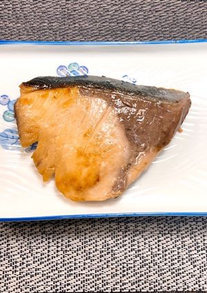 漬けて焼く！フライパンでぶりの塩焼き-レシピのメイン写真