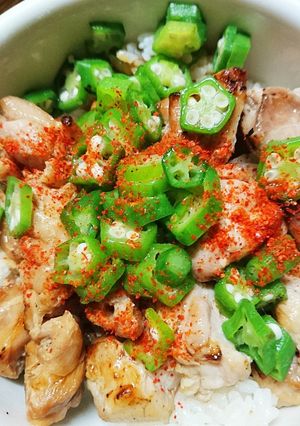 夜食にピリ辛焼き鳥丼(^o^)v-レシピのメイン写真