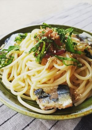 秋の味覚☆生秋刀魚と梅昆布茶ずぼらパスタ-レシピのメイン写真