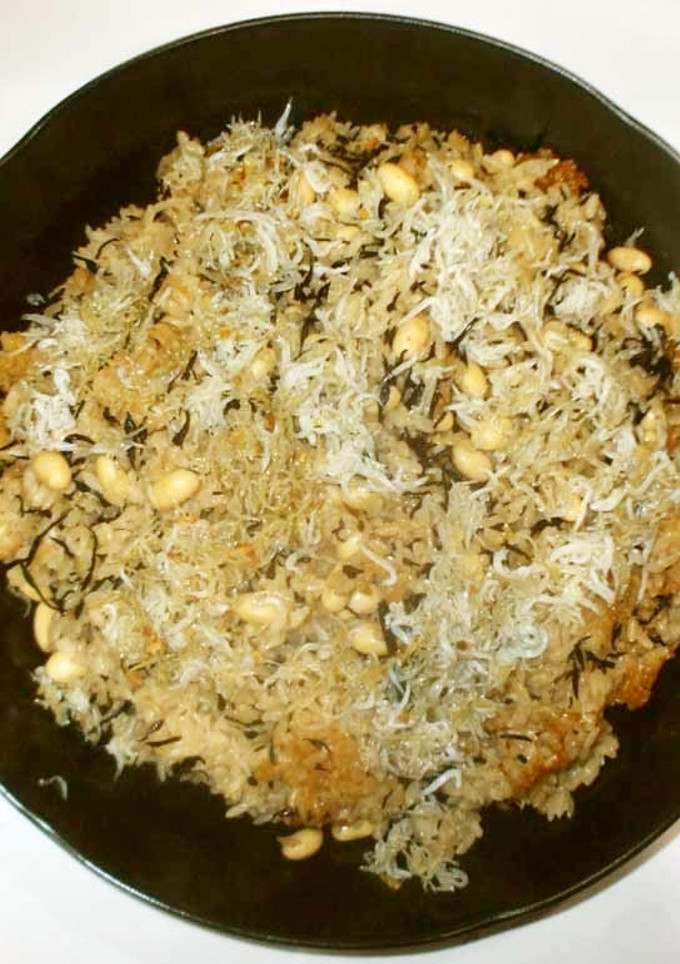蒸し大豆ご飯♪簡単煮干しだし-レシピのメイン写真