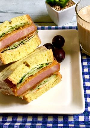 卵入りカレー食パンHBで☆ハムカツサンド-レシピのメイン写真