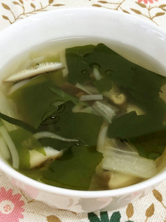 減塩!しいたけ香る中華スープ-レシピのメイン写真
