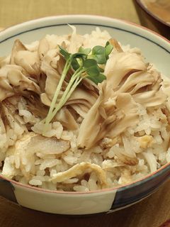 舞茸たっぷり┃炊き込みご飯-レシピのメイン写真