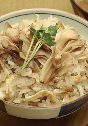 舞茸たっぷり┃炊き込みご飯-レシピのメイン写真