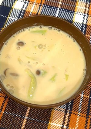 ミルキー☆キャベツとしめじの豆乳味噌汁-レシピのメイン写真
