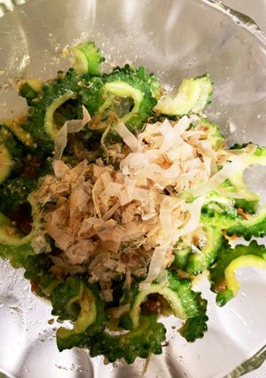 すぐできる生ゴーヤの梅ごま和え-レシピのメイン写真