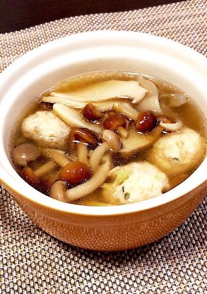 キノコと鶏つくねのスープ-レシピのメイン写真