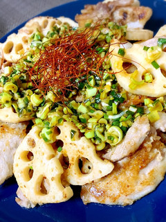 香味だれをかけて♪れんこんと豚肉の炒め物-レシピのメイン写真