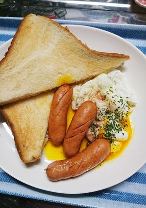 簡単な!ポーチドエッグのモーニング♪-レシピのメイン写真