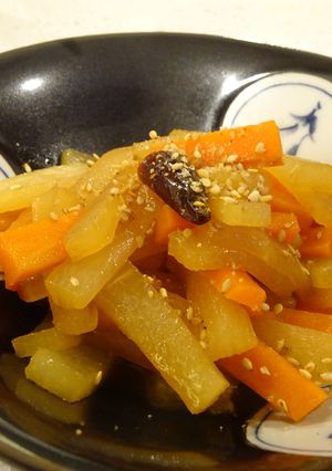 酸味でさっぱり♪大根と人参の酢煮-レシピのメイン写真