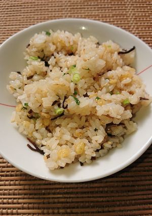 ♡天かすと塩昆布の混ぜご飯♡-レシピのメイン写真