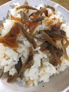 香りよく手軽にできるごんぼ(ごぼう)飯-レシピのメイン写真