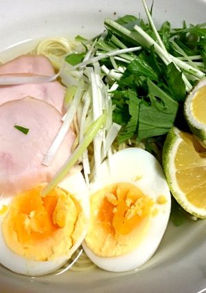 塩レモン鍋つゆ冷やしラーメン-レシピのメイン写真
