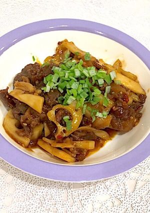 ご飯がすすむ君☆牛肉と蓮根のピリ辛炒め-レシピのメイン写真