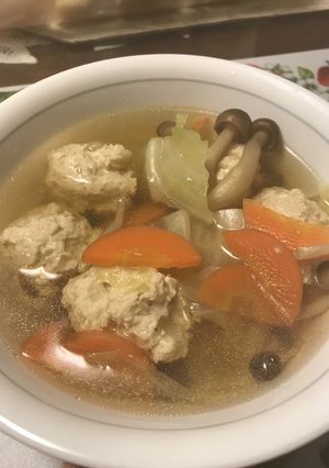 食べるお団子入りチキンコンソメスープ-レシピのメイン写真