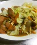 残ったカレーでカレーチョリソー炒め@