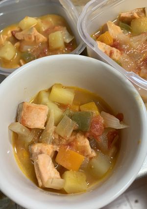 ［離乳食後期〜］鮭と野菜のトマト煮-レシピのメイン写真