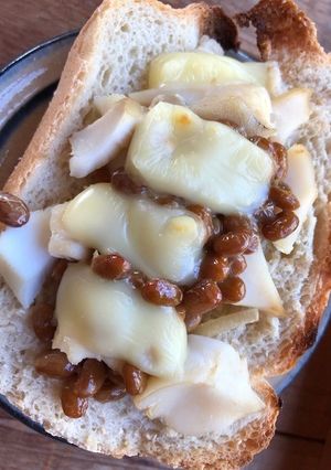 納豆とタラの醤油煮のトースト-レシピのメイン写真