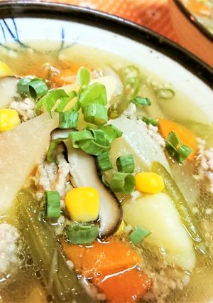 みそ味に負けない美味しさ【豚ひき塩豚汁】-レシピのメイン写真