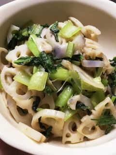 レンコンと小松菜の炒め物-レシピのメイン写真