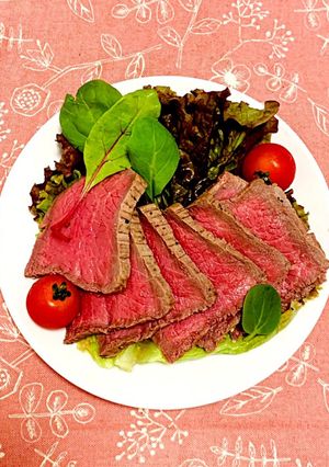 ローストビーフとソースのレシピ-レシピのメイン写真