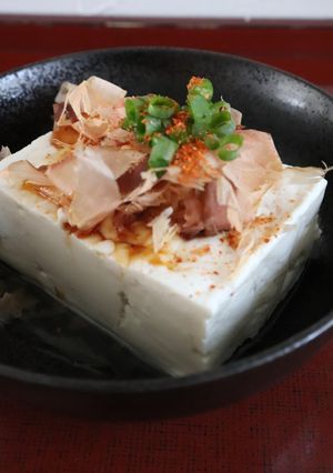 シンプルな豆腐♪醤油＆削り節＆七味唐辛子-レシピのメイン写真