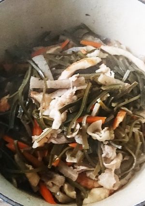 昆布のだしがらと豚肉の炊き物-レシピのメイン写真