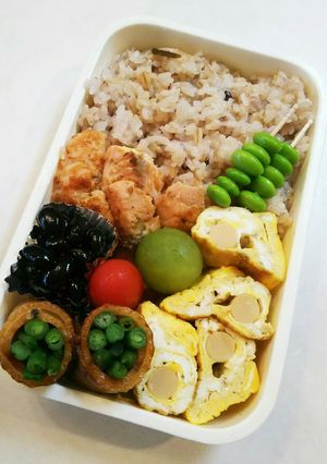お弁当(10/8) 鮭のムニエル-レシピのメイン写真