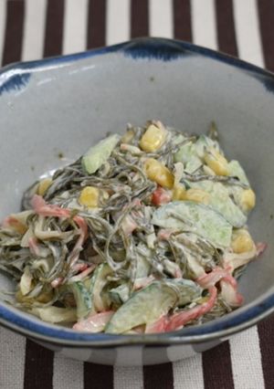 刻み昆布とカニカマのサラダ-レシピのメイン写真