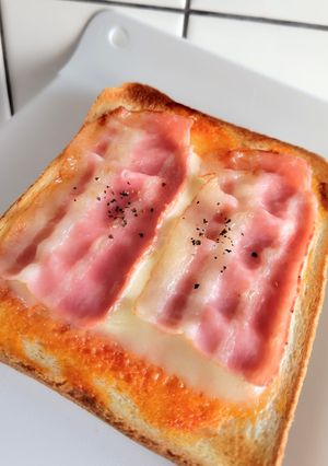 ベーコンチーズパン〜オーロラソース〜-レシピのメイン写真