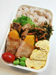 お弁当(10/9)切り昆布と豚肉の炒め煮-レシピのメイン写真